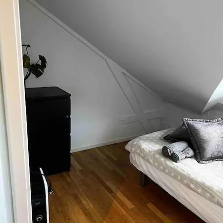 Flott Med 4 Soverom Sentralt I
