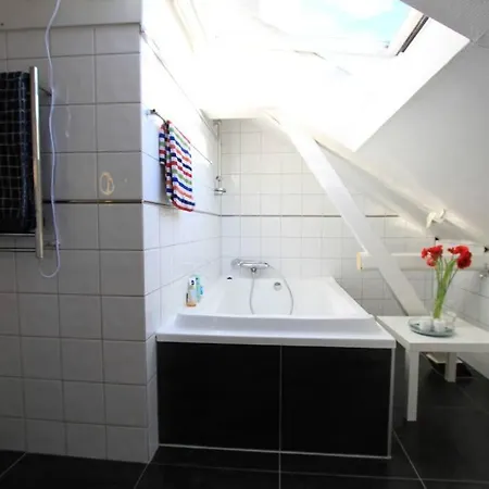 Apartman Flott Med 4 Soverom Sentralt I