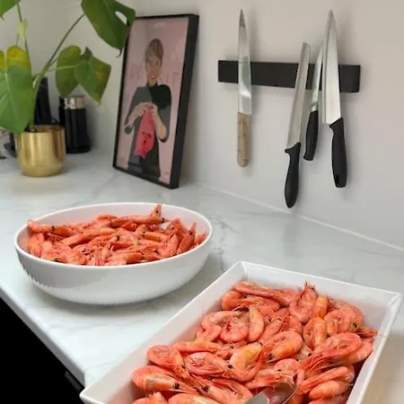 Apartman Flott Med 4 Soverom Sentralt I