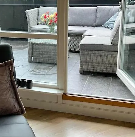 Flott Med 4 Soverom Sentralt I Apartment